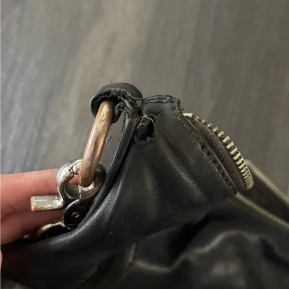 Frye Lexi Black Leather Zipper Trim Hobo Shoulder Bag Purse BROKEN ZIPPER - Picture 8 of 8